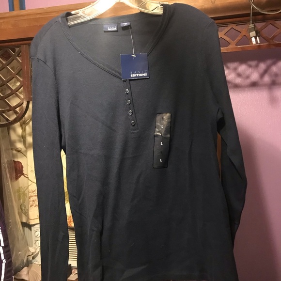 Basic Editions | Tops | Make An Offer All Reasonable Offers Accepted 5 ...